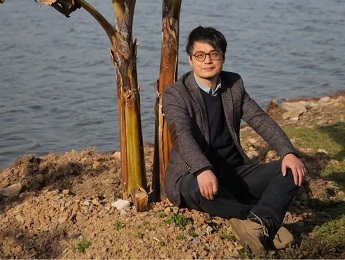 短长书 | 《无雨烧茶》：雨中烟火慢，小城茶事深