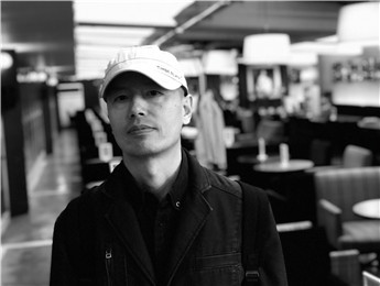 【访谈】黄梵：短篇小说的快感本质是对多巴胺的利用