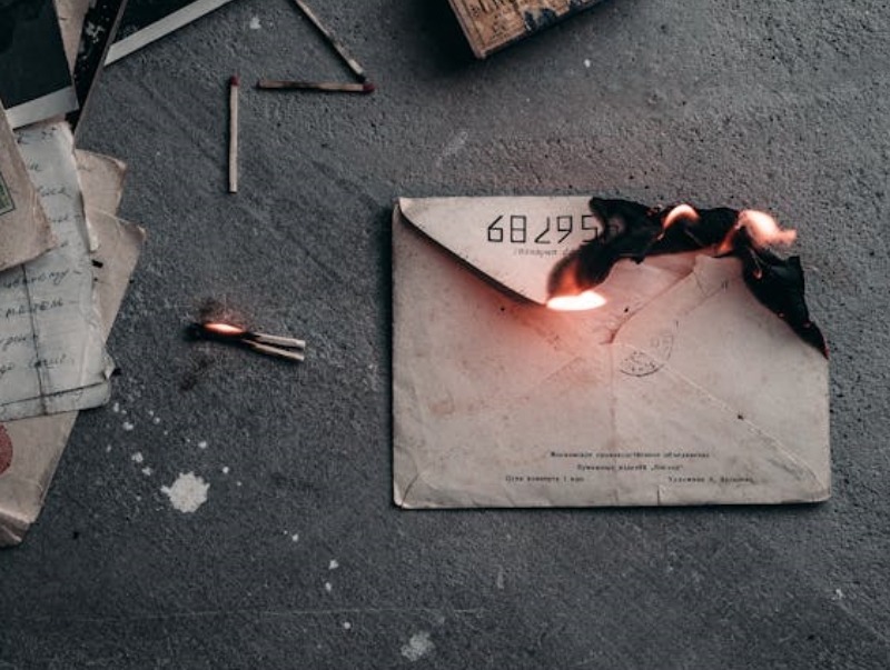 “诀别家人，告白家国”