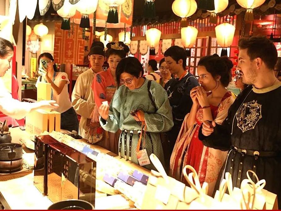 “文明会有不同，但诗歌让我们得以沟通”