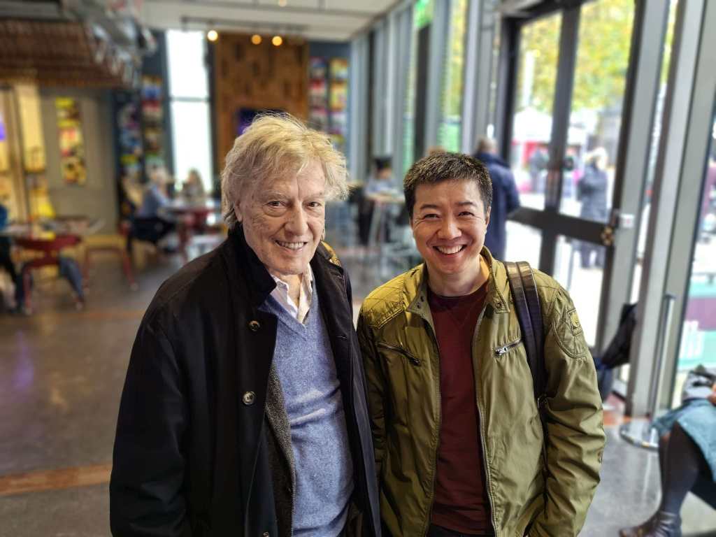 汤姆·斯托帕德和本文作者喻荣军