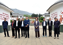 贵州化屋2024年4月12日，中国作家协会到黔西市开展“深入生活、扎根人民”新时代文学实践点授牌暨全国文学名家走进贵州主题实践活动。[详细]