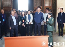 江西宁都2023年3月9日，中国作家“深入生活、扎根人民”新时代文学实践点在宁都县小布镇授牌。[详细]